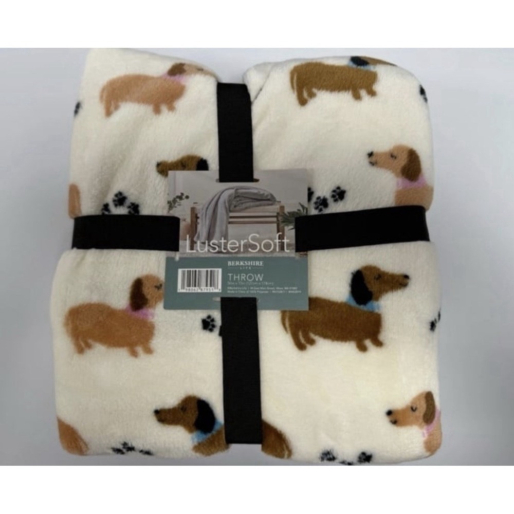 NWT Berkshire LusterSoft Throw Blanket Plush Dachshund Dog 50"x70" Weenie Dogs